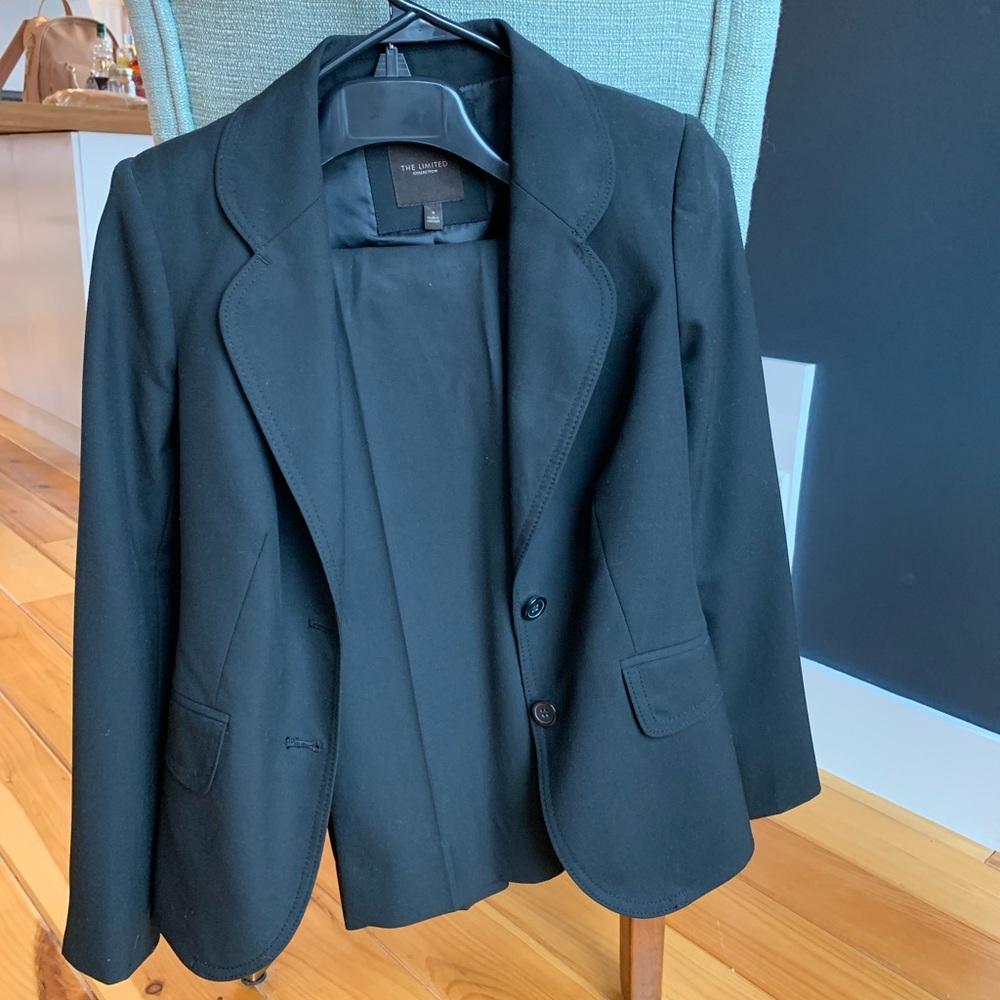 Black suit